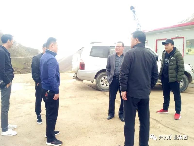 科學(xué)發(fā)展 統(tǒng)籌兼顧 穩(wěn)步生產(chǎn)│州、縣國土資源局領(lǐng)導(dǎo)赴興海銅鑫進行年檢