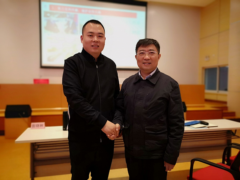 豫商赴滬，共研發(fā)展│許明月董事長參加民建河南省企業(yè)家會員班培訓